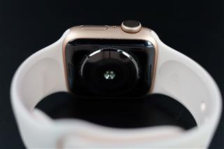 APPLE WATCH SERIES 4 MU682LL/A 40MM